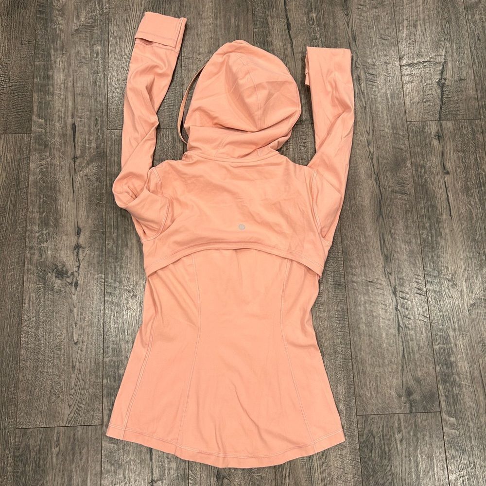 Lululemon Hooded Define Jacket Nulu color Quicksand Pink - Picture 4 of 7